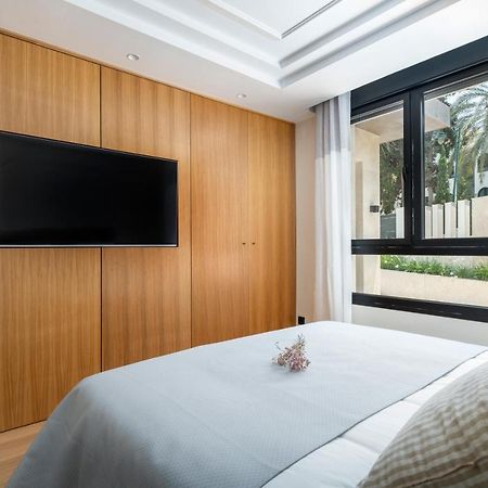 Apartamentos La Zagalilla マラガ エクステリア 写真