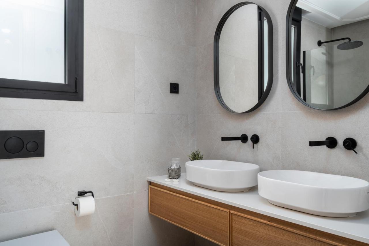Apartamentos La Zagalilla マラガ エクステリア 写真