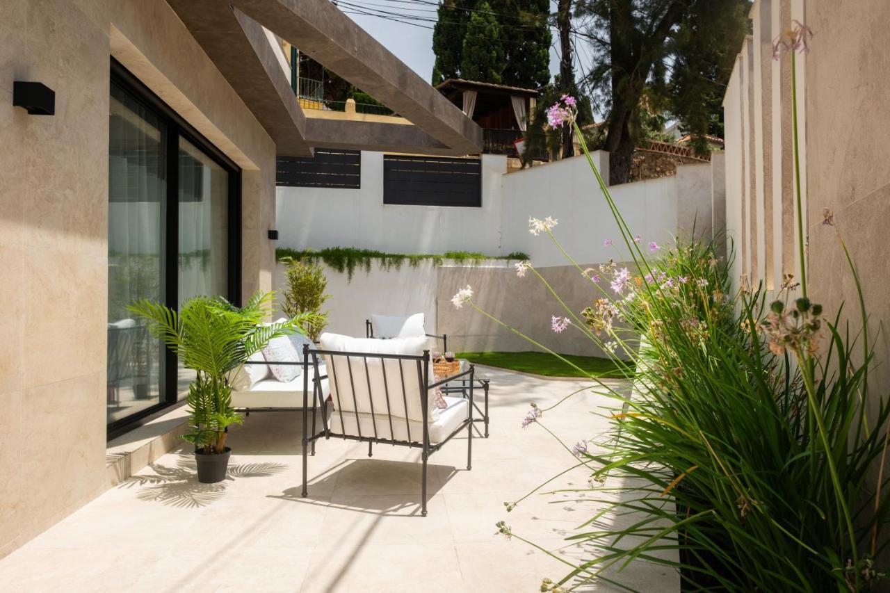 Apartamentos La Zagalilla マラガ エクステリア 写真
