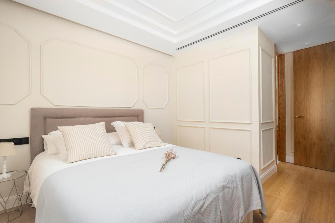 Apartamentos La Zagalilla マラガ エクステリア 写真