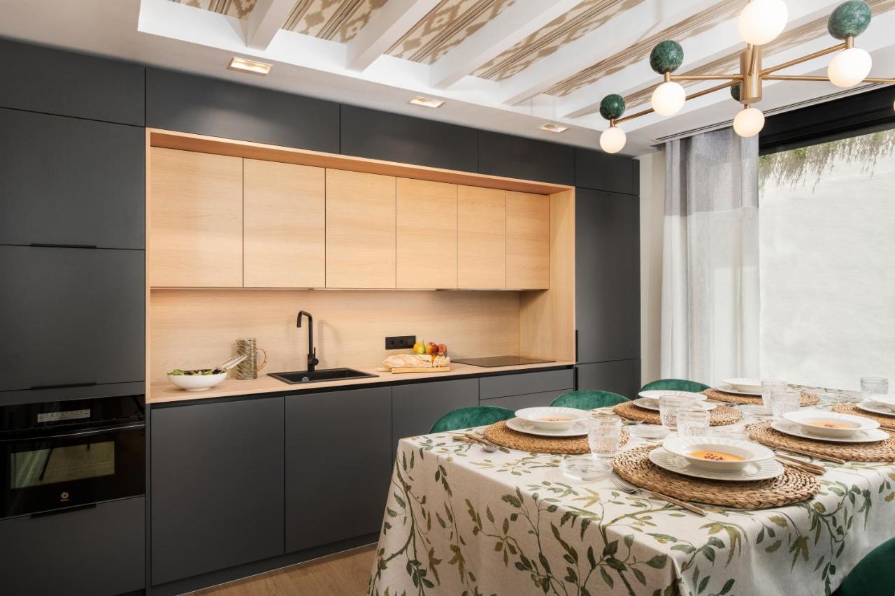 Apartamentos La Zagalilla マラガ エクステリア 写真