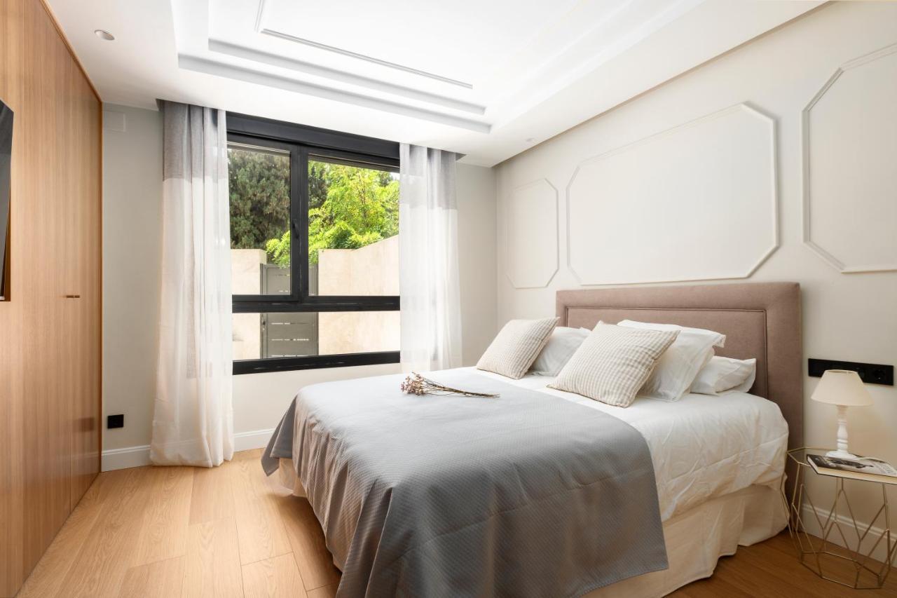 Apartamentos La Zagalilla マラガ エクステリア 写真