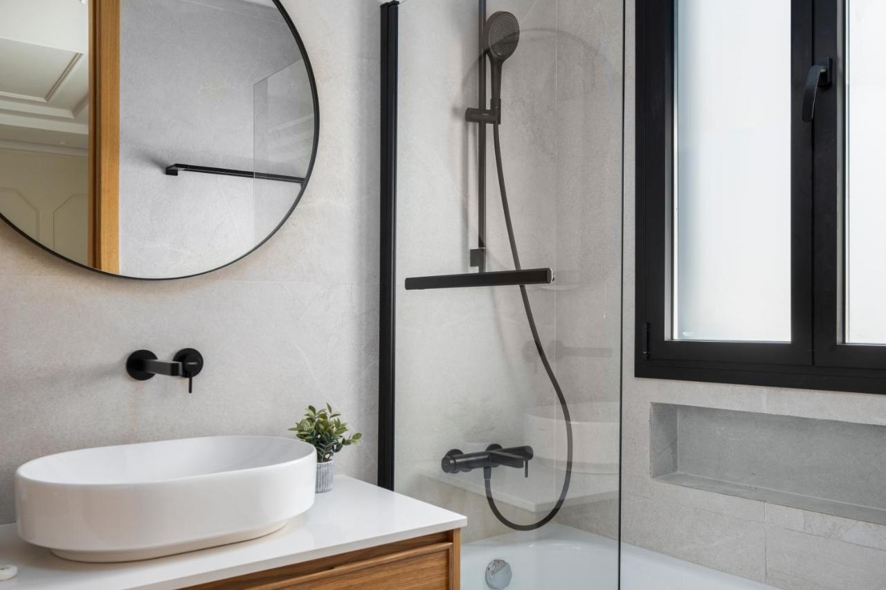 Apartamentos La Zagalilla マラガ エクステリア 写真